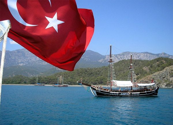 วันหยุดในตุรกีในฤดูใบไม้ร่วง - ไปสี่ทะเล