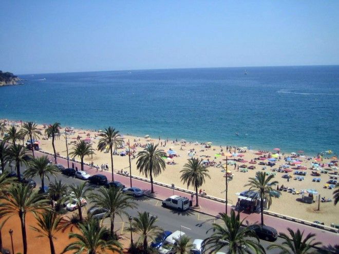 วันหยุดในสเปนในฤดูใบไม้ร่วง: ระหว่างชายหาดและน้ำพุร้อน